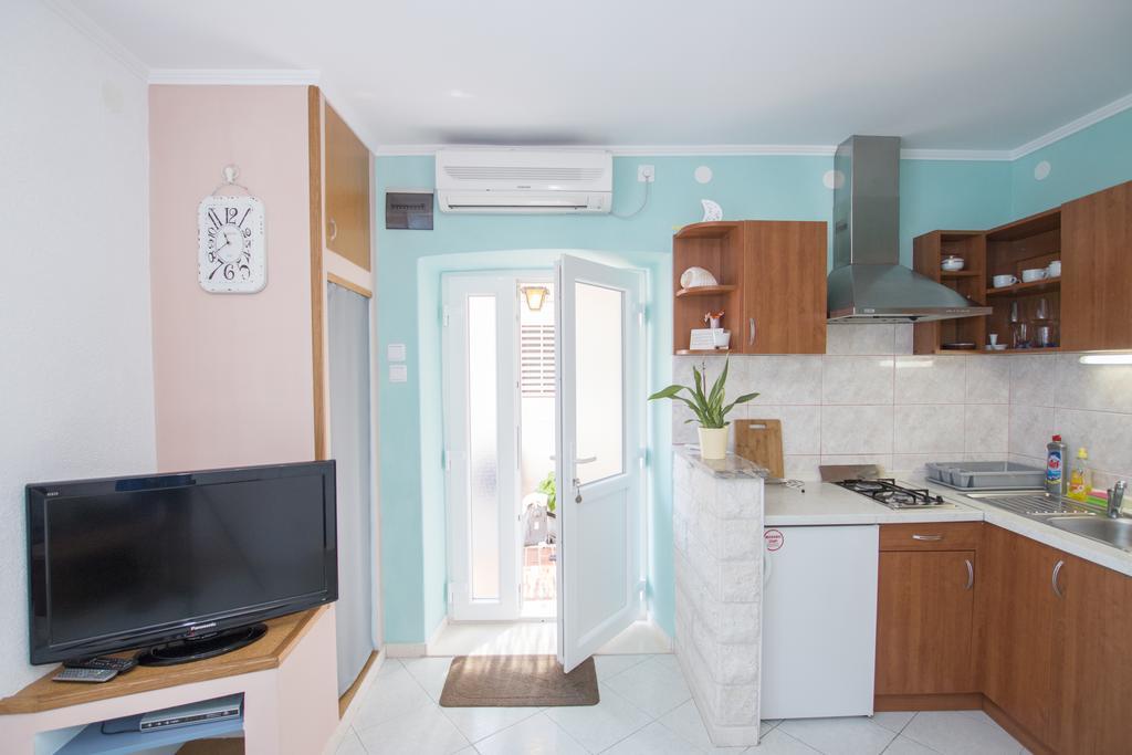 Radovcic Apartments And Rooms Trsteno Ngoại thất bức ảnh