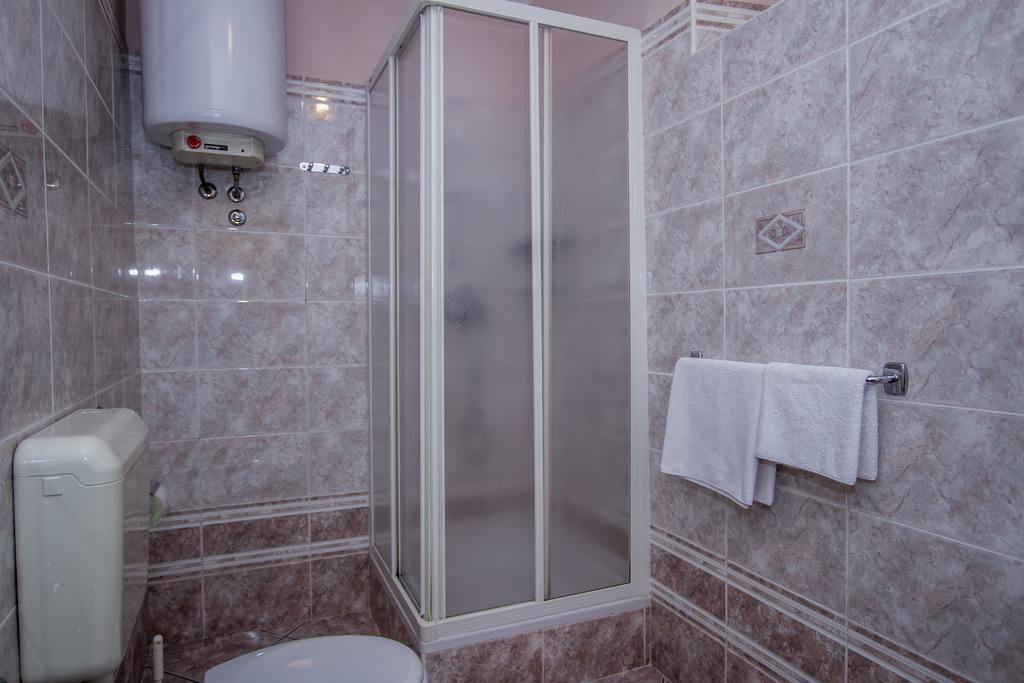 Radovcic Apartments And Rooms Trsteno Ngoại thất bức ảnh
