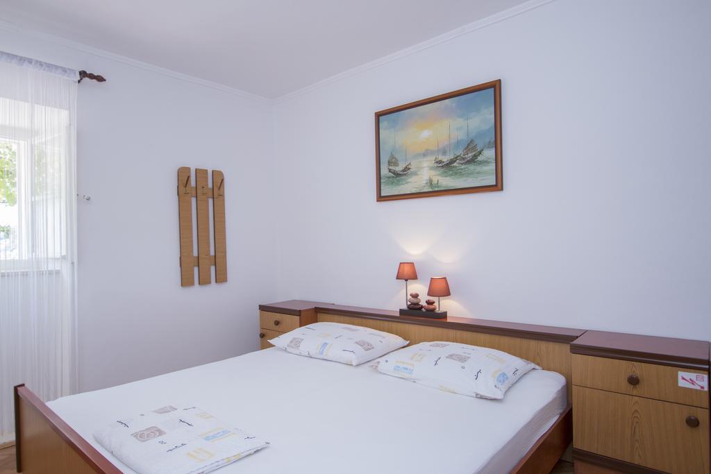 Radovcic Apartments And Rooms Trsteno Ngoại thất bức ảnh
