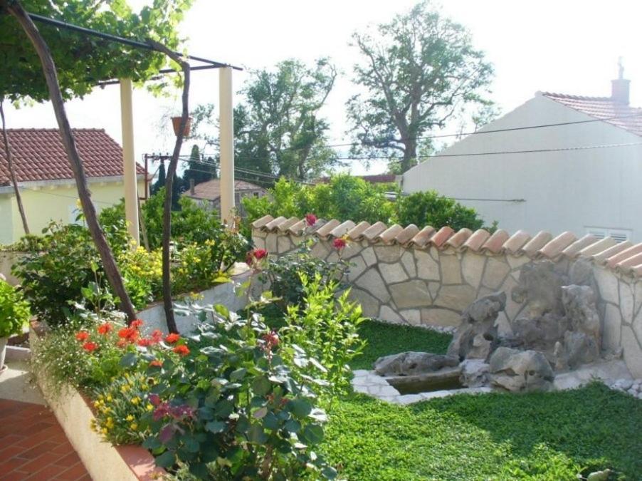 Radovcic Apartments And Rooms Trsteno Ngoại thất bức ảnh